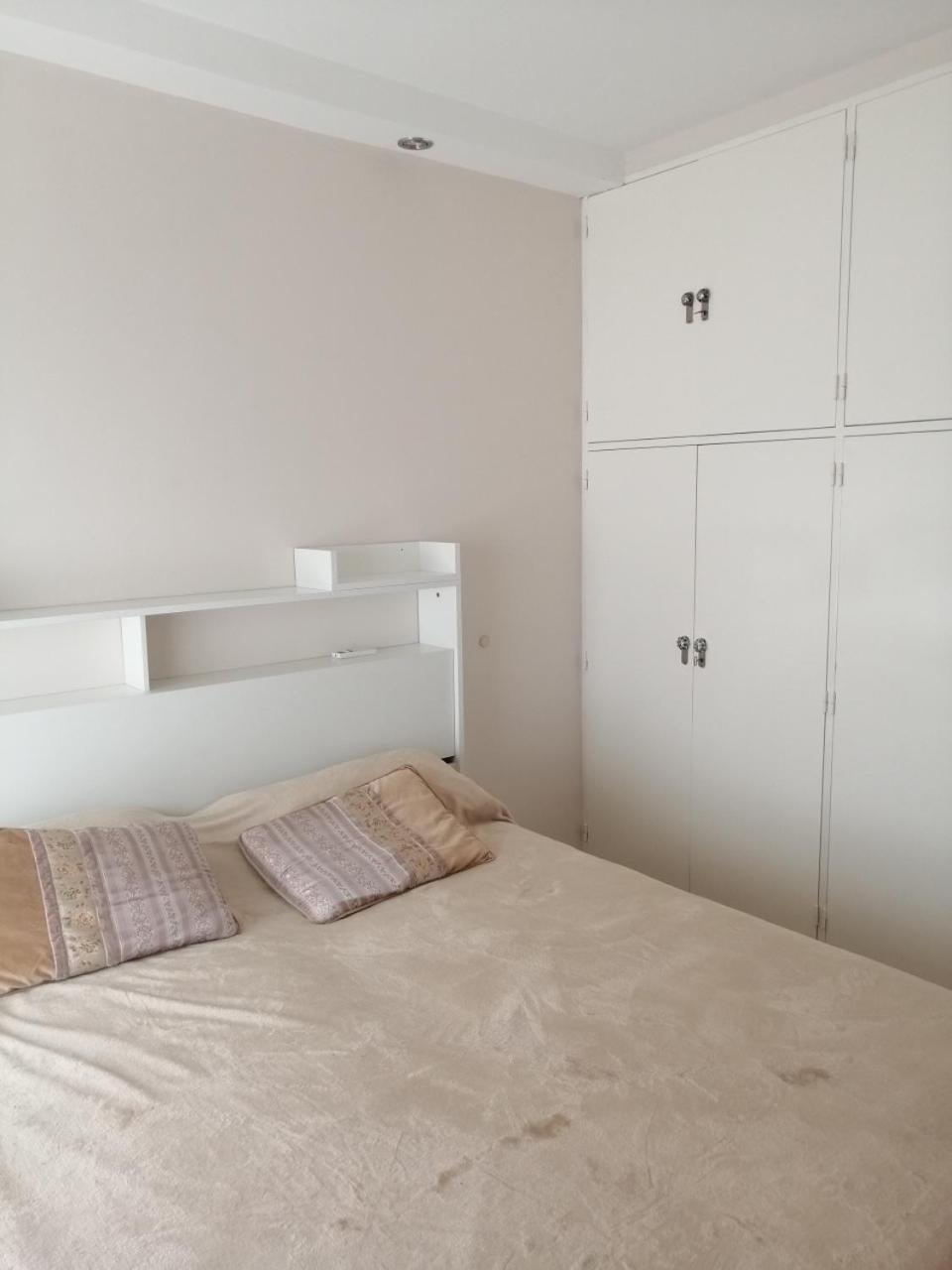 Petit Apartment En Avenida Belgrano Buenos Aires Luaran gambar