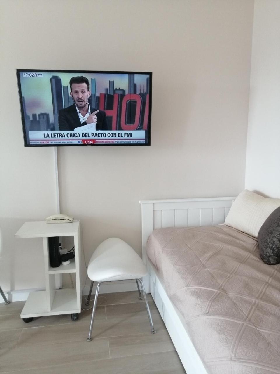 Petit Apartment En Avenida Belgrano Buenos Aires Luaran gambar